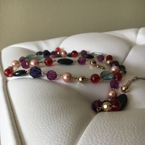 Multi-color adjustable necklace